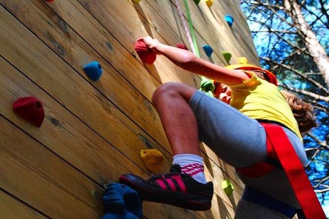 Rappelling and Climbing Adventure in Lamas de Mouro - Rappelling into dark caverns