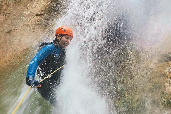 Rappelling, Hiking and Jumping into the water in the Matacanes Canyon - The final 4 kilometers of trails and crossings