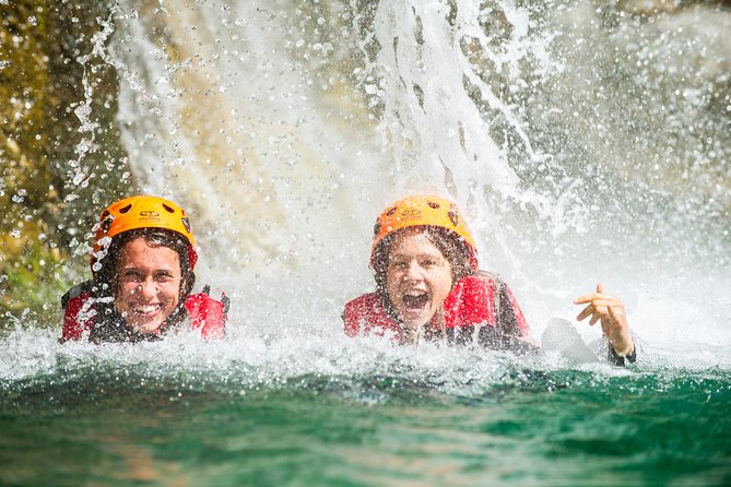 Rio Black Canyoning - Slides, jumps, and ropes in the gorge
