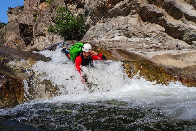 Rolling-Stone, 1/2 D Canyoning in Ardèche, Go on an adventure! - The walk back is part of the deal