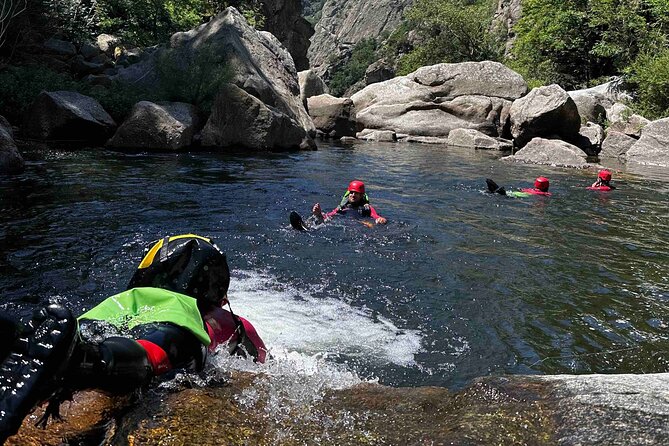 Rolling-Stone, 1/2 D Canyoning in Ardèche, Go on an adventure! - Jumps, tunnels, and rappelling at your own pace