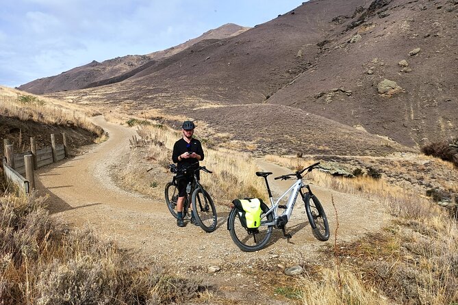 Roxburgh Gorge Bike Hire with Jet Boat & Return Shuttle Included - The 12-kilometre boat crossing at 12:30 pm