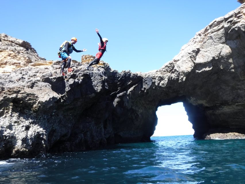Sagres: Coasteering - Swimming, Cliff Jump & Rock Climbing - What coasteering in Sagres actually feels like