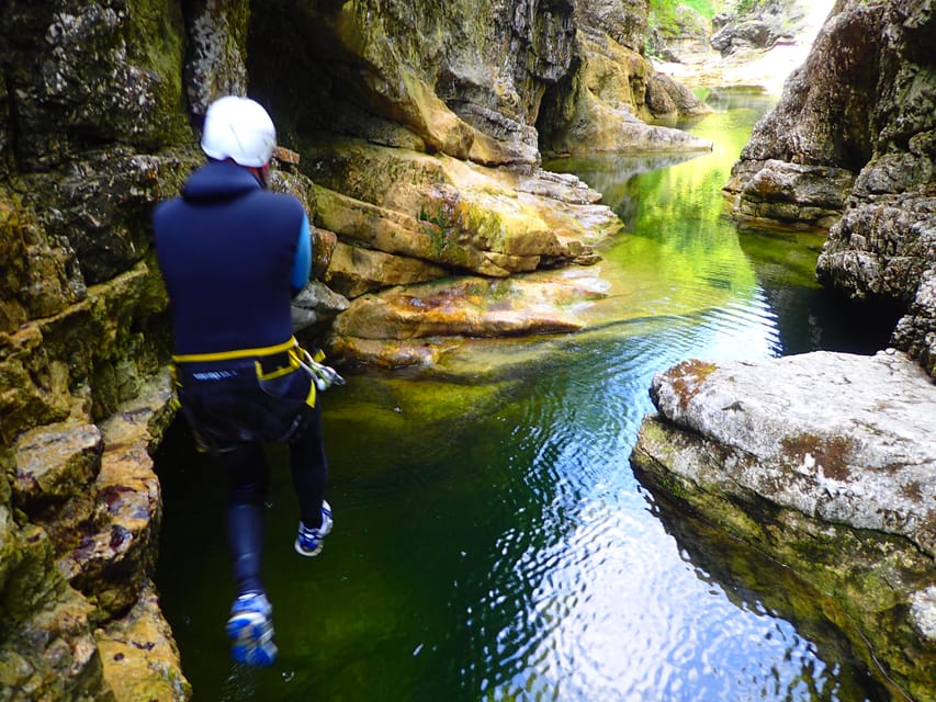 Salzburg: 4-Hour Guided Canyoning Trip for Beginners - Jumps, slides, and pools in the gorge