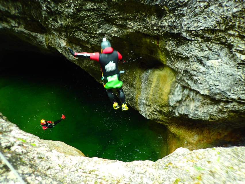 Salzburg: Advanced Canyoning on the Strubklamm - Jumps, ropes, and clear pools