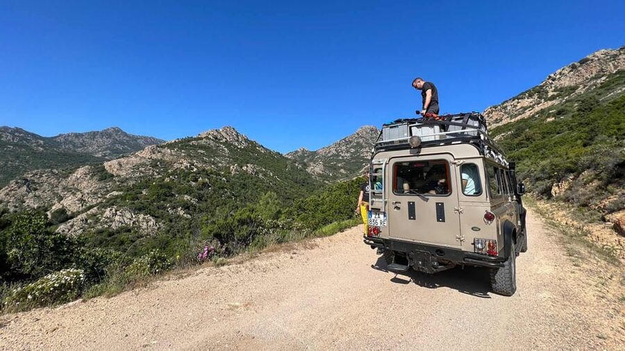 San Teodoro: Canyoning in Rio Pitrisconi with 4X4 transfer - Who should book this canyoning trip?