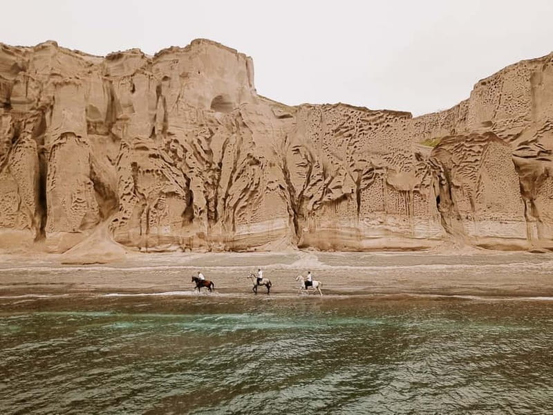Santorini: Extreme Horse Safari with Beach Gallop - What $176 gets you