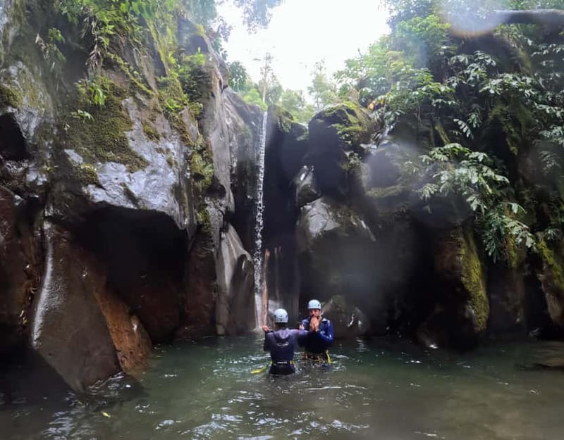 São Miguel: AdventurePark Canyoning Salto do Cabrito, Azores - Booking flexibility and group size