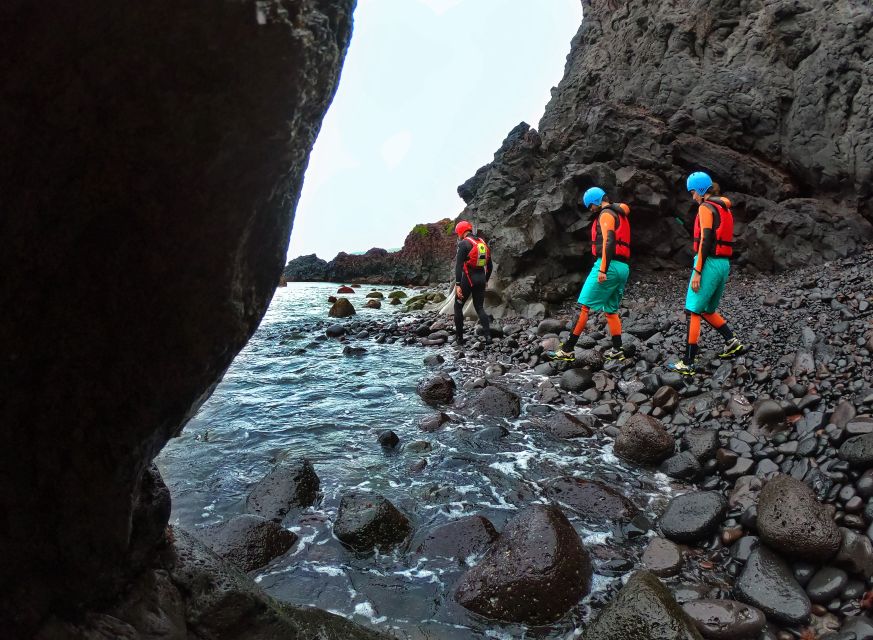 São Miguel: Coasteering Experience in Caloura - Key points to know before you book