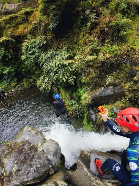 São Miguel: Level 1 Canyoning in Ribeira dos Caldeirões - Who should book this canyoning trip?