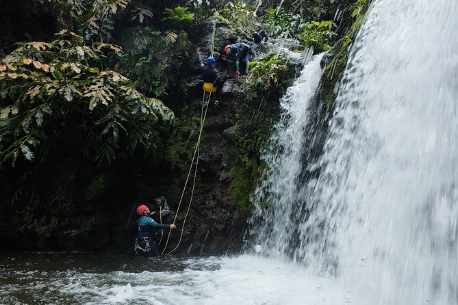 São Miguel : Level 1 Canyoning in Ribeira dos Caldeirões, Azores - The slide and the 5-meter jump