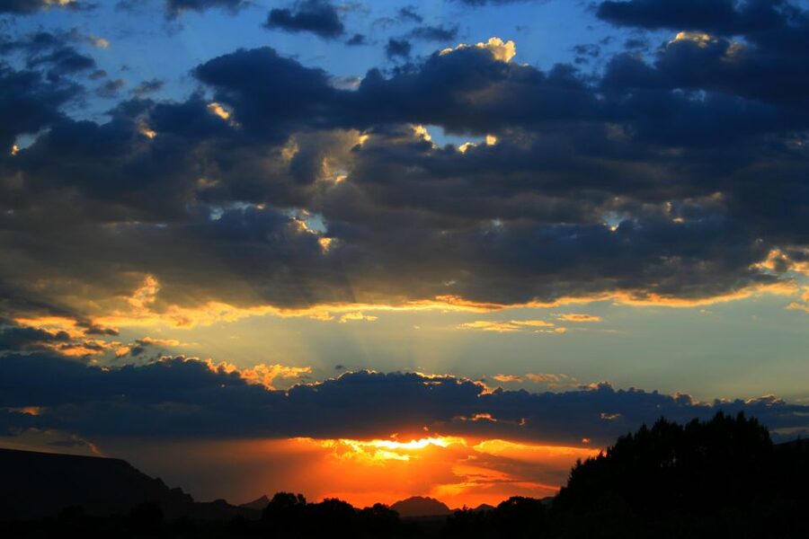 Sedona: PRIVATE Extreme Diamondback Gulch 4x4 Jeep Tour - Who should book this Sedona jeep ride?