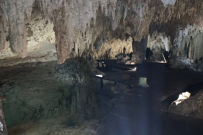 Selva Maya Eco Adventure Park: Ziplining, Hanging Bridges, Rappelling and Cenote - Guides shape the whole experience