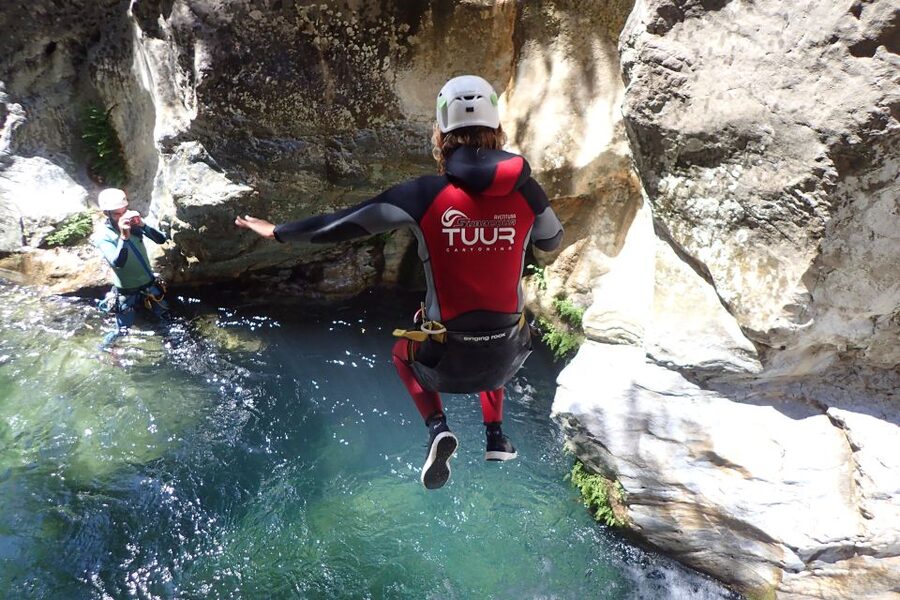 Sierra de las Nieves: Zarzalones Canyoning For Rappel Lovers - Who should choose this canyon