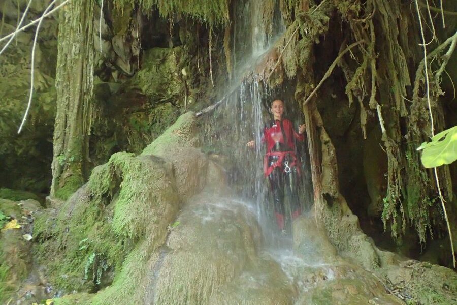 Sierra de las Nieves: Zarzalones Canyoning For Rappel Lovers - Why Zarzalones is a better challenge than a standard beginner canyon