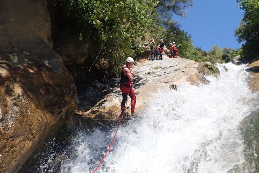 Sierra de las Nieves: Zarzalones Canyoning For Rappel Lovers - The photo report is useful, not just a souvenir