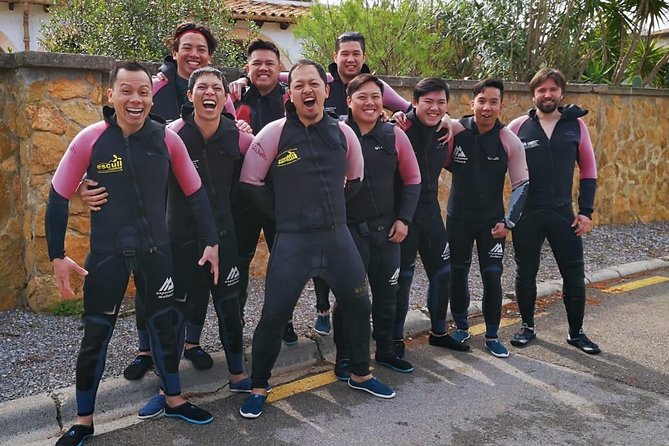 Small-Group Cliff Jumping Experience in Mallorca - Scrambling along the cliffs
