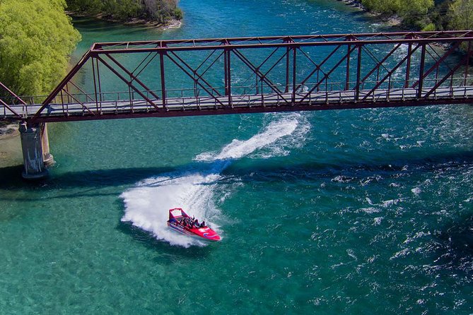 Small Group Jet Boat Adventure on the Clutha River from Wanaka - Why the Clutha River makes a good jet boat route
