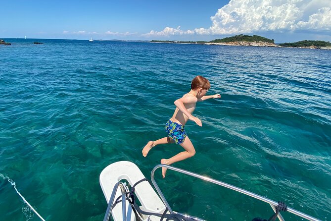 Snorkeling and Cliff Jumping Adventure - Banjol and its natural sea cave