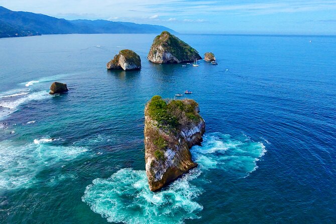 Snorkeling at Los Arcos 5 islands Hidden Beach and Cliff Jumping - Quick take: what makes this Puerto Vallarta trip worth considering