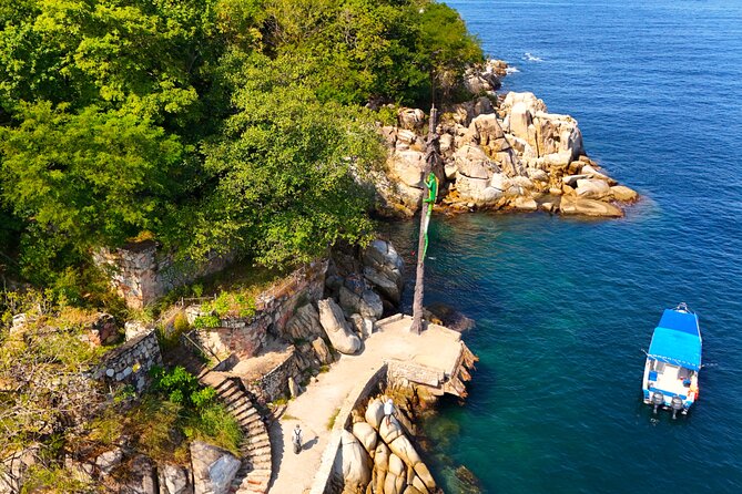 Snorkeling at Los Arcos 5 islands Hidden Beach and Cliff Jumping - Who should book this Los Arcos outing?