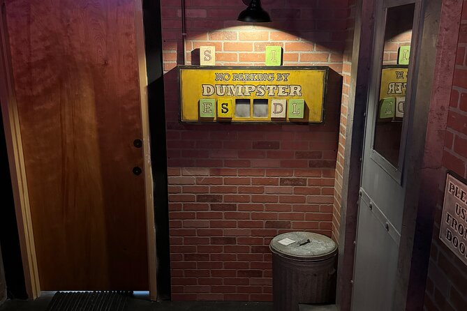 Society Zero Pawn Shop Escape Room at Extreme Escape San Antonio - What makes the private format useful
