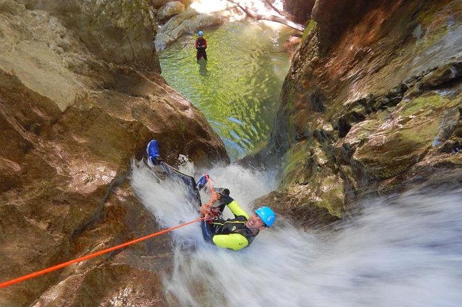 Sports canyoning in the Vercors near Grenoble - What the Ecouges canyon experience is really like