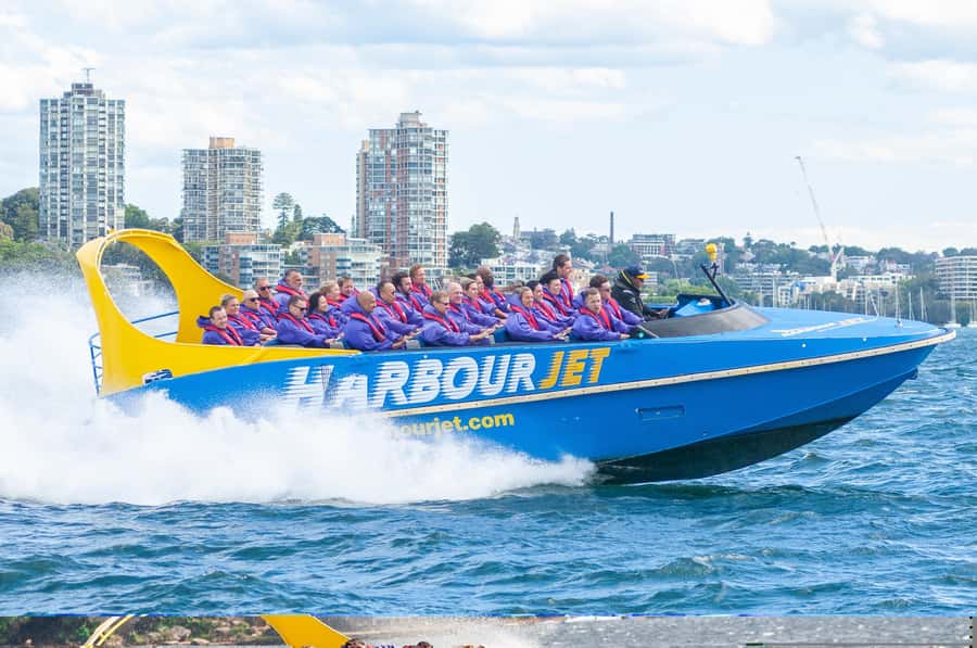 Sydney: 30-Minute Jet Boat Ride from Darling Harbour - The first run across Sydney Harbour