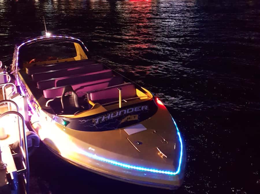 Sydney Harbour: 30 Minute Slow Jet Boat Vivid Cruise - Meeting beside Ferry Wharf No. 2