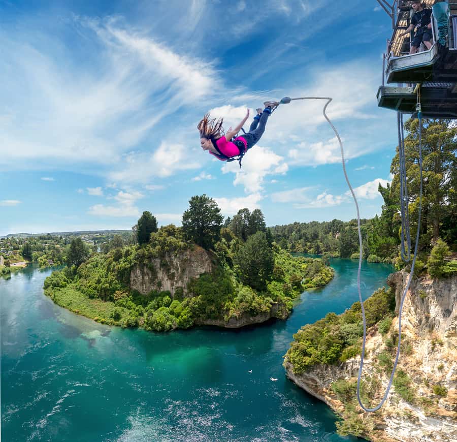 Taupō: Bungy Jump and Swing Combo - Solo or tandem: which should you choose?