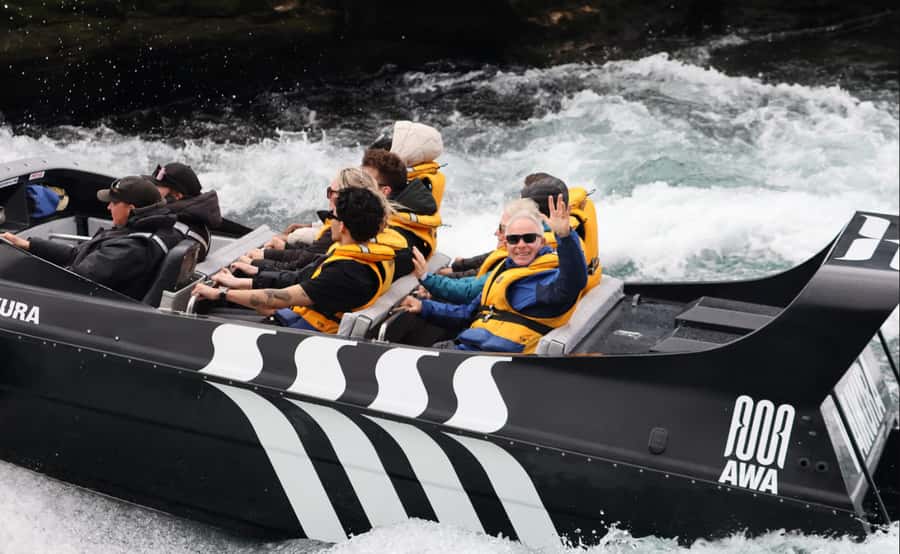 Taupo: Waikato River Jetboating Adventure - What happens before the boat leaves