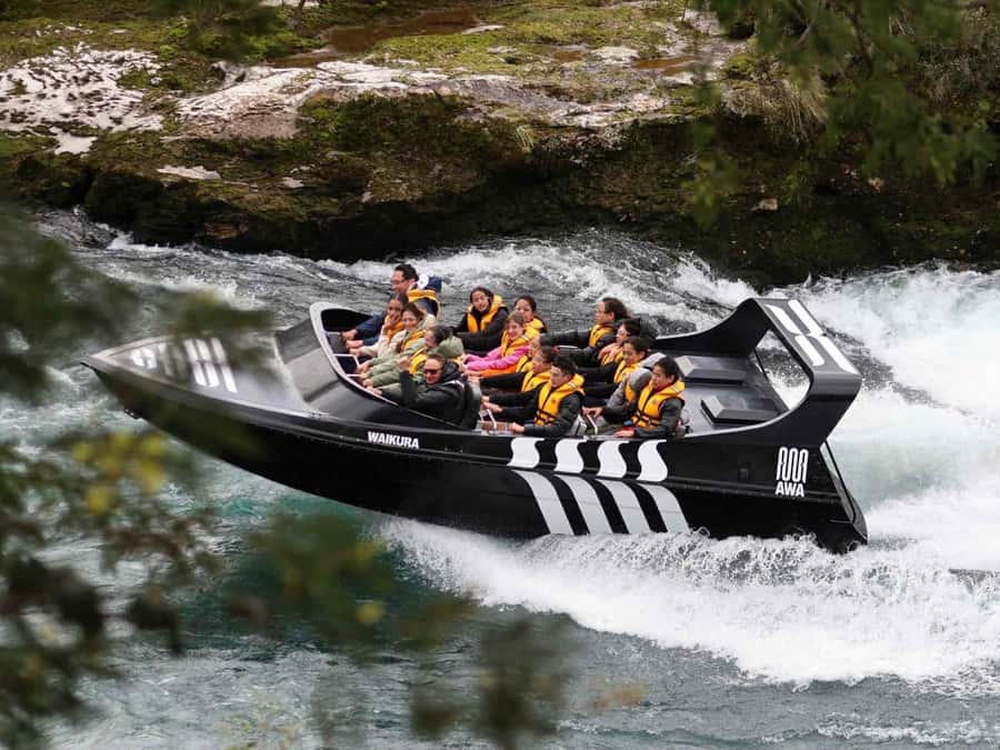 Taupo: Waikato River Jetboating Adventure - The Hobbit stops and the quieter side of the river