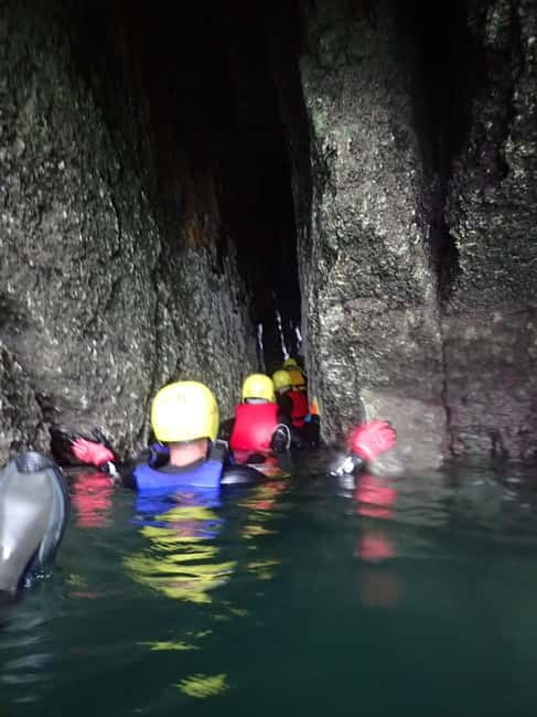 Tenby: Coasteering Adventure - The guide makes a real difference
