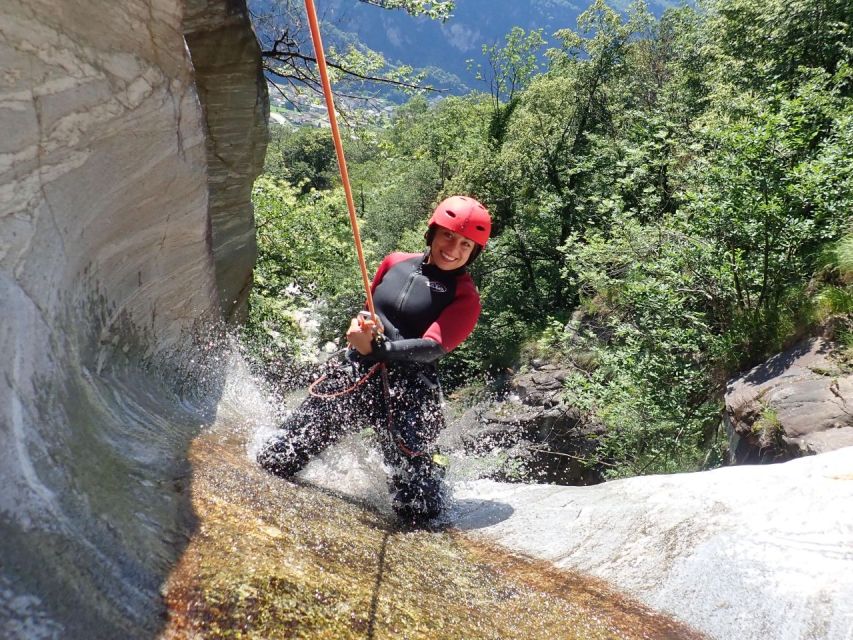 Tessin: Fantastic Canyoning Tour Boggera - From the Orange Base to the Gorge