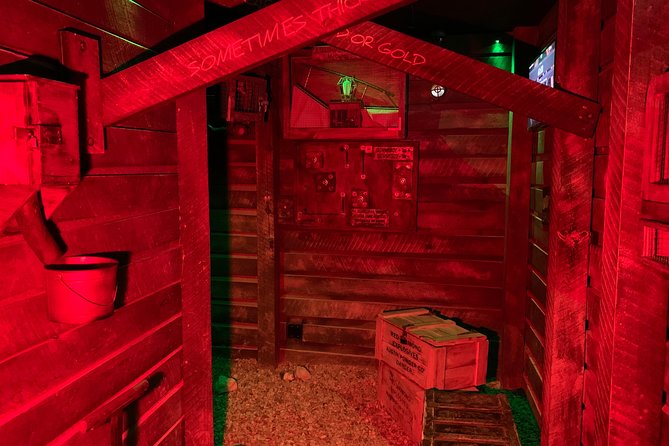 Trapped Below: Underground Escape Room Adventure at Extreme Escape San Antonio - The First Few Minutes: Look, Listen, and Divide the Work