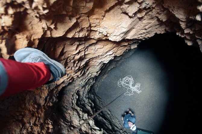 TUNNEL ABSEILING PLUS tour the underground - Special effects, darkness, and the final surprise