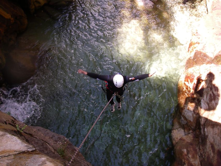 Tuscany: Canyoning Adventure Day Trip - Finding the meeting point and planning your arrival
