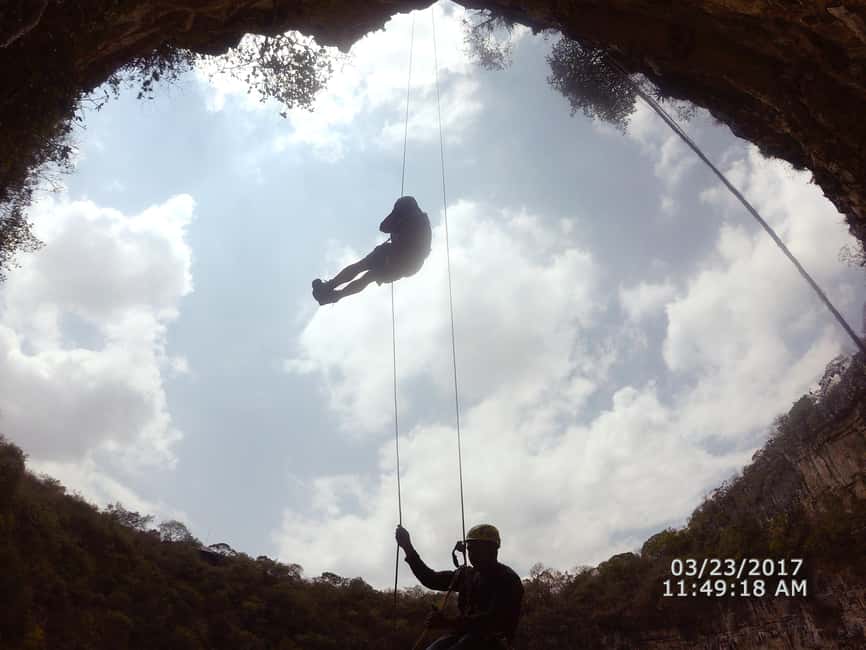 Tuxtla Gutiérrez: Sinkhole of Parrots Full-Day Rappel - The route back up is harder than the rappel