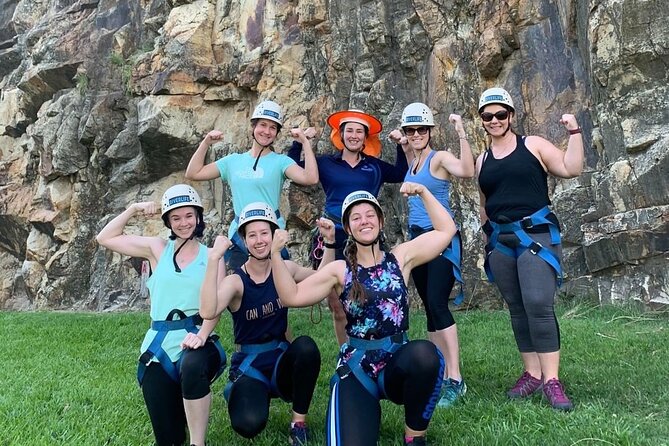 Twilight Abseil Adventure in Kangaroo Point Cliffs - Taking the first step over the cliff