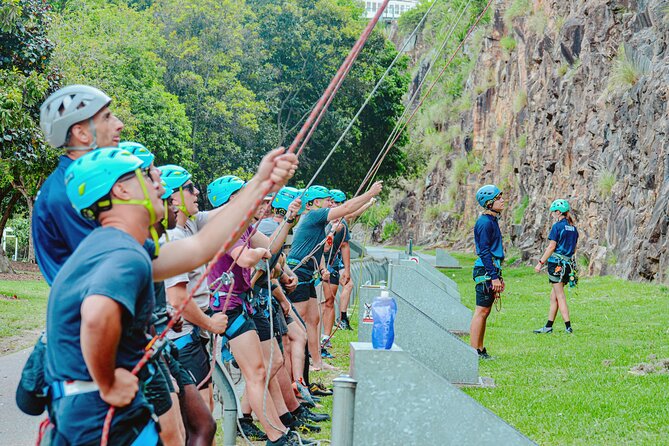 Twilight Abseil Adventure in Kangaroo Point Cliffs - Timing, weather, and the practical details
