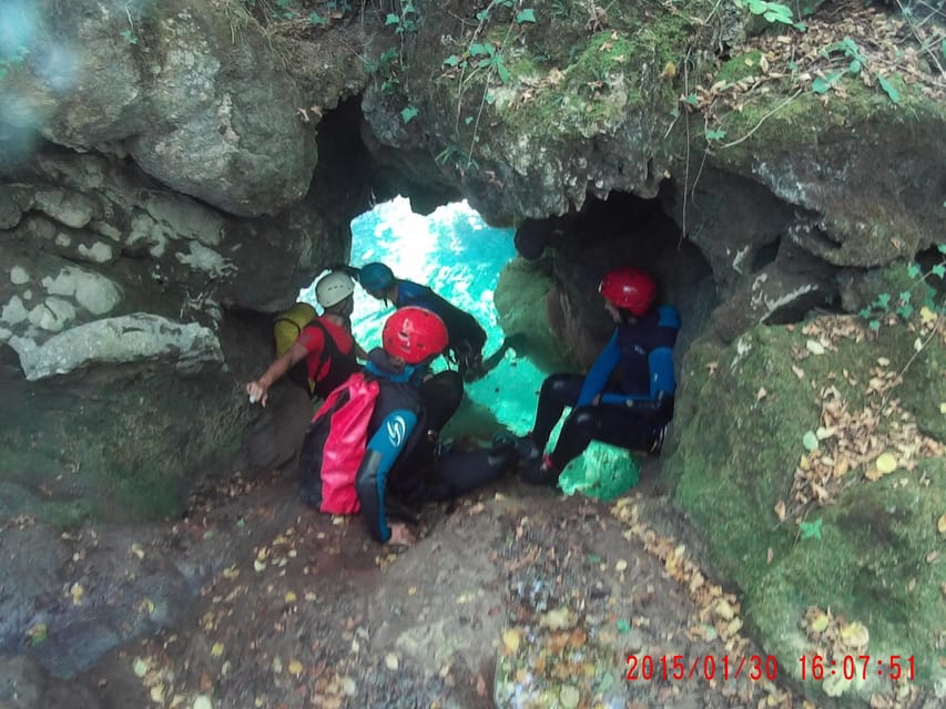 Valencia Canyoning. Experience for everyone - Clear pools, simple descents, and optional jumps