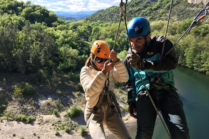 Via corda in Ardèche + big abseil - Key points to know before you book
