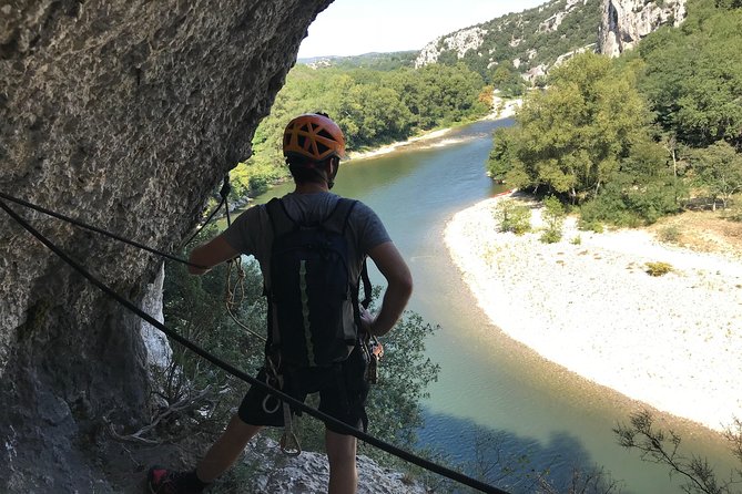 Via corda in Ardèche + big abseil - The natural balcony above the Chassezac