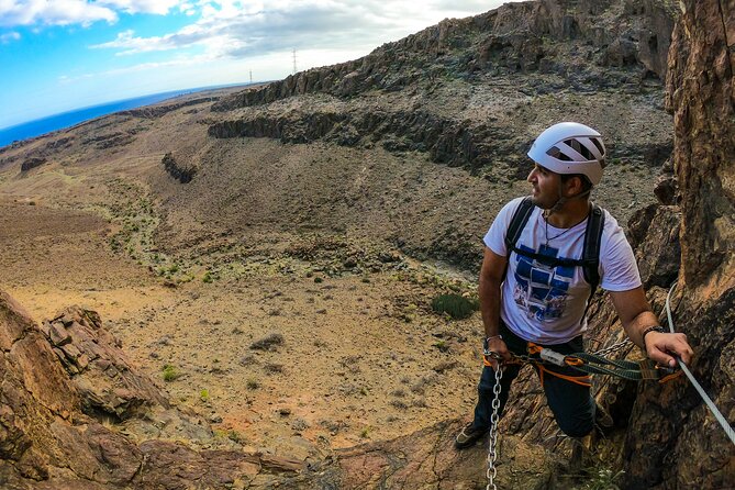 Via Ferrata in Gran Canaria. Vertical adventure park. Small groups - The rocky approach takes about 30 minutes