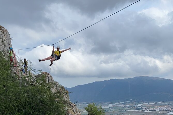 Via Ferrata & Zip Line Zafarraya - What happens on the via ferrata