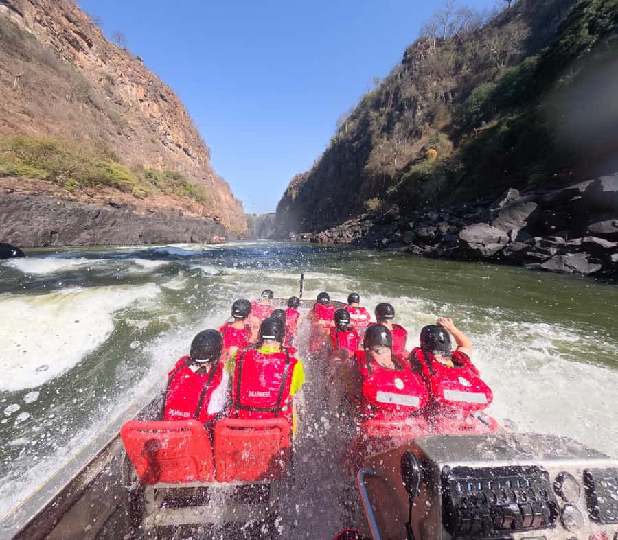 Victoria Falls: Jetboat Adventure Experience - A 465-horsepower ride through the rapids