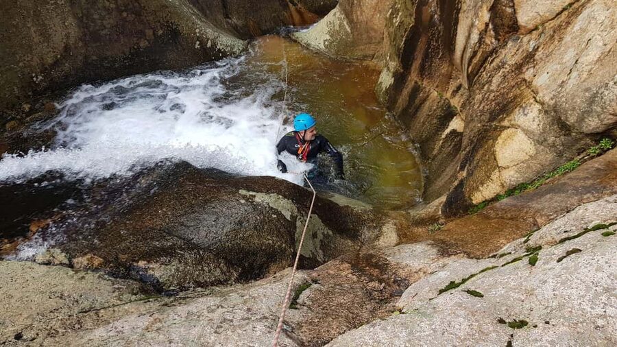 Villacidro: Rio Zairi Canyoning Adventure - Getting into the Rio Zairi