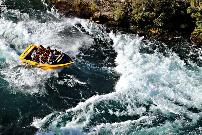Waikato River Jet Boat Ride from Taupo - Skilled guides make the difference