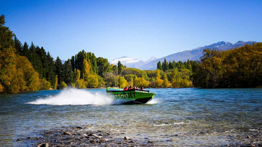 Wanaka: Jet Boat Ride on Clutha River - Skilled guides make the difference