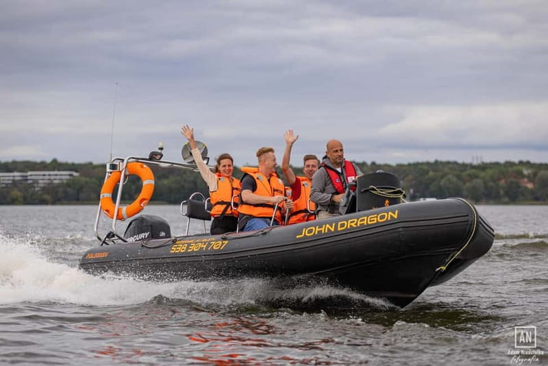 Warsaw: Adrenaline Ride on the Vistula River (Wisła) - Museum views, science, and Warsaw’s riverfront